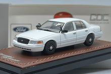 Load image into Gallery viewer, GOC 1/64 Ford Crown Victoria White (Police Version)
