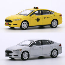 Load image into Gallery viewer, [Pre-Order] 596 Model 1/64 2013 Ford Fusion
