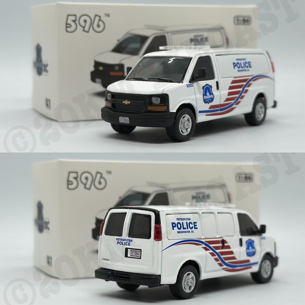 596 Model 1/64 Chevrolet Express - 
Metropolitan Police Department of the District of Columbia (MPDC)