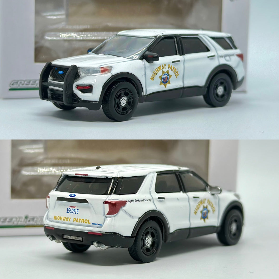 Greenlight 1/64 2020 Ford Police Interceptor Utility - California Highway Patrol White Slicktop (CHP) (Custom)