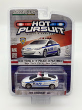 Load image into Gallery viewer, Greenlight 1/64 Hot Pursuit Series 20 - 2016 Chevrolet Volt - NYPD #42770-E
