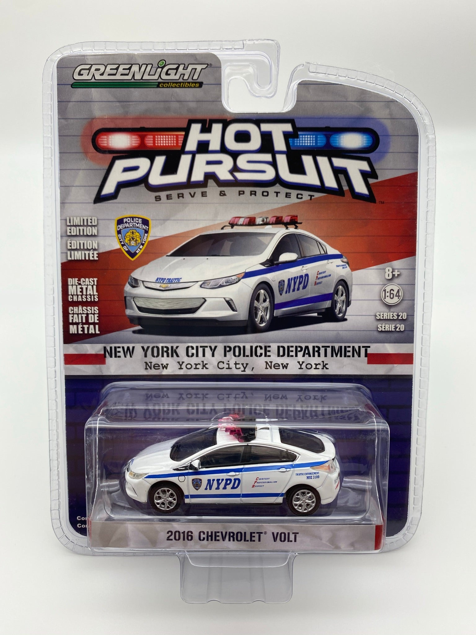 Greenlight 1/64 Hot Pursuit Series 20 - 2016 Chevrolet Volt - NYPD #42770-E